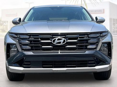 Used 2025 Hyundai Tucson SE FWD image 23