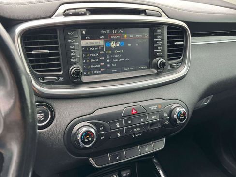 Used 2018 Kia Sorento SX FWD image 23