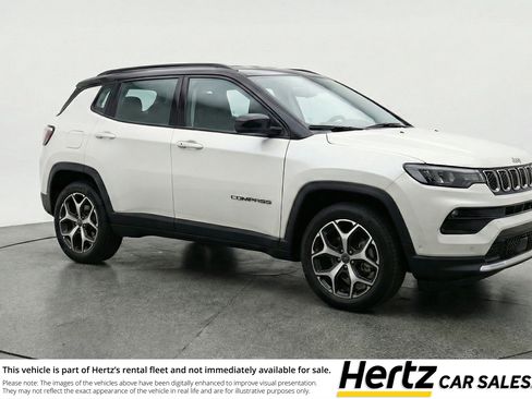 Used 2025 Jeep Compass Limited image 1