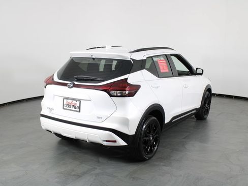 Certified 2024 Nissan Kicks SR FWD image 16