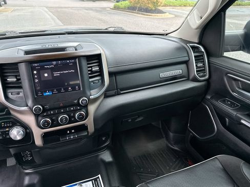 Used 2022 RAM 1500 Laramie AWD/4WD image 19