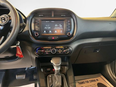 Certified 2021 Kia Soul LX FWD image 22