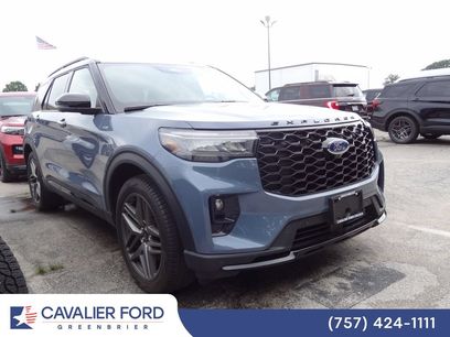 Used 2026 Ford Explorer ST-Line w/ ST-Line Street Pack