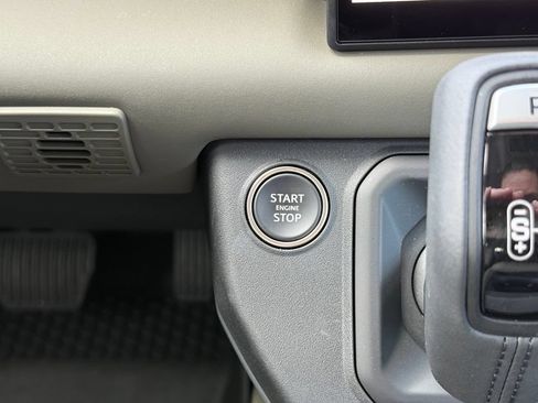 Certified 2025 Land Rover Defender 110 S AWD/4WD image 24