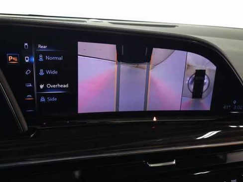 Certified 2024 Cadillac Escalade Sport w/ LPO, ONYX Package image 38