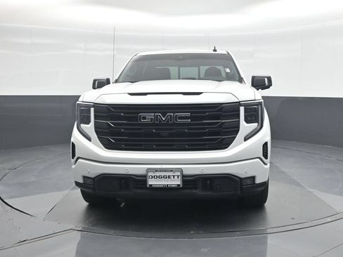 Used 2025 GMC Sierra 1500 Elevation w/ Elevation Premium Package AWD/4WD image 5