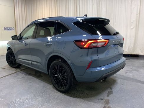 Used 2023 Ford Escape ST-Line Elite image 5