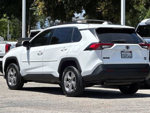 Certified 2022 Toyota RAV4 XLE w/ Convenience Package AWD/4WD image 5