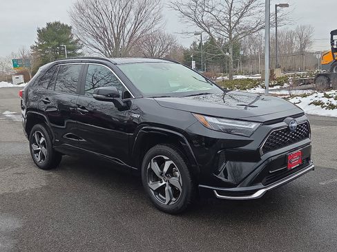 Certified 2024 Toyota RAV4 SE image 4