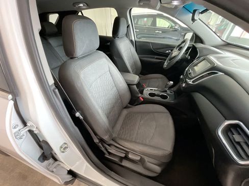Used 2018 Chevrolet Equinox LT AWD/4WD image 24