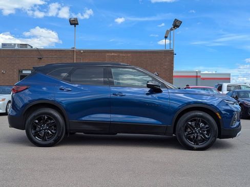 Used 2022 Chevrolet Blazer LT w/ Sound & Technology Package AWD/4WD image 3