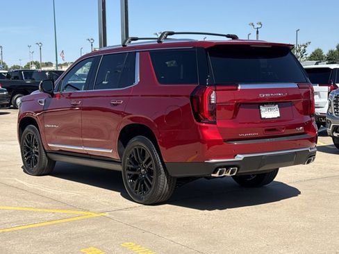 New 2026 GMC Yukon Denali w/ Denali Reserve Package AWD/4WD image 12