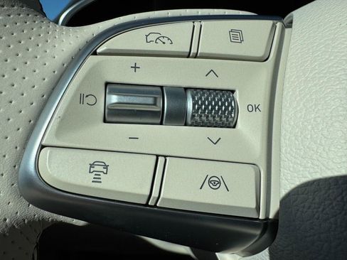 New 2026 Genesis G70 2.5T Prestige image 13