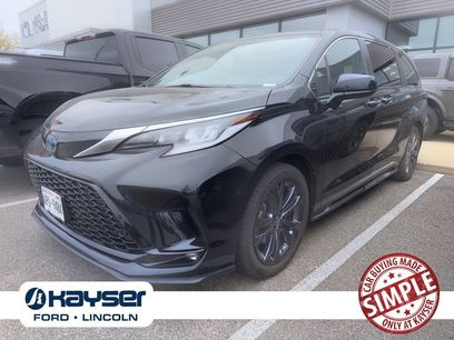 Used 2022 Toyota Sienna XSE