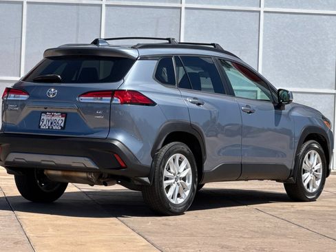 Certified 2022 Toyota Corolla Cross LE w/ Moonroof Package AWD/4WD image 4