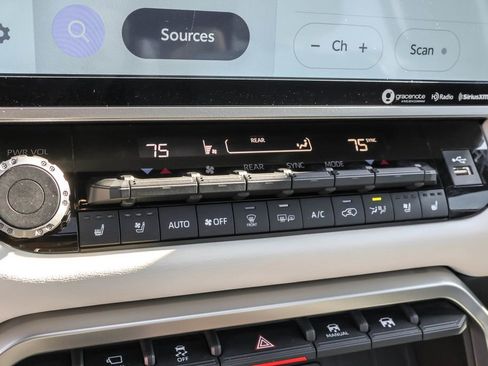 Used 2023 Toyota Sequoia Capstone image 23