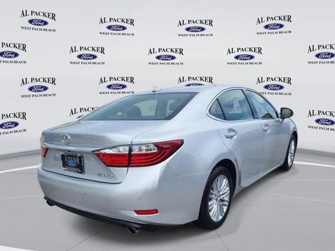 Used 2014 Lexus ES 350 w/ Luxury Package FWD image 5
