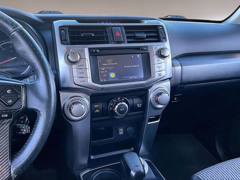 Used 2016 Toyota 4Runner SR5 image 6