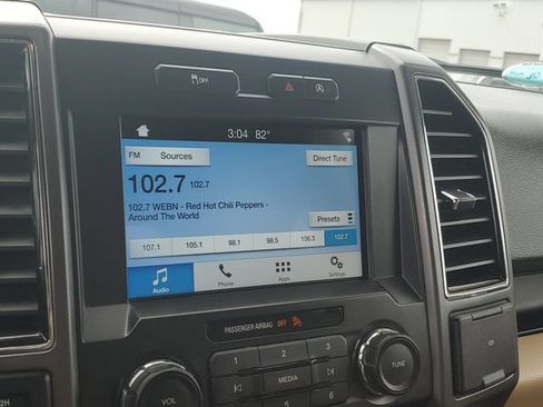 Used 2018 Ford F150 XLT w/ Equipment Group 302A Luxury AWD/4WD image 17