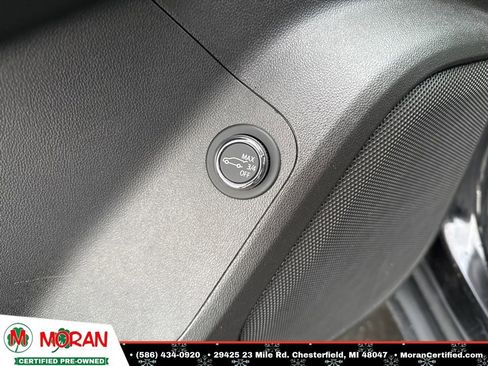 Used 2020 GMC Acadia SLE w/ Driver Convenience Package image 12