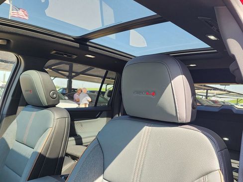 New 2026 GMC Acadia AT4 AWD/4WD image 17