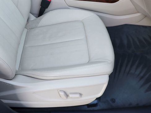 Used 2019 Audi Q5 2.0T Premium Plus w/ Premium Plus Package image 22