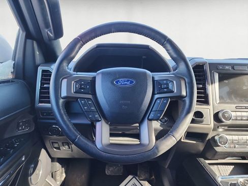 Used 2018 Ford Expedition XLT w/ Equipment Group 202A image 12