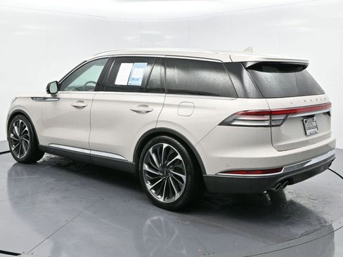Used 2020 Lincoln Aviator Reserve w/ Equipment Group 202A image 5