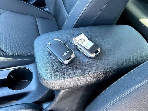 Used 2024 Kia Forte LXS w/ LXS Technology Package image 10