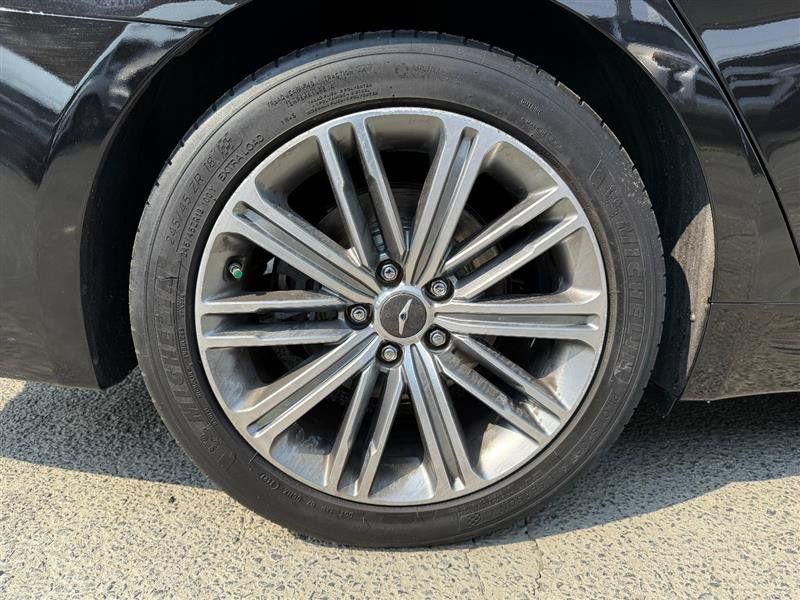 Used 2018 Genesis G80 3.8 RWD image 15