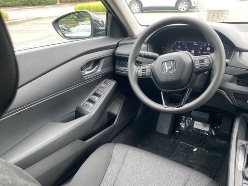 New 2025 Honda Accord LX image 31