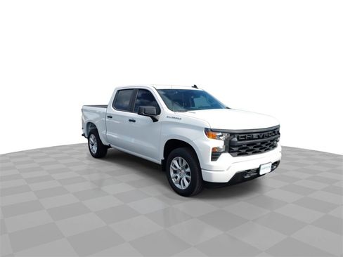 New 2026 Chevrolet Silverado 1500 Custom image 2