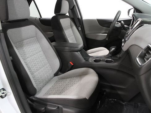 Certified 2022 Chevrolet Equinox LS w/ LS Convenience Package image 15