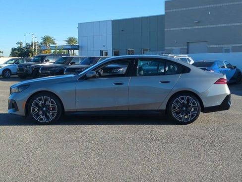 Used 2026 BMW 530i w/ M Sport Package image 9