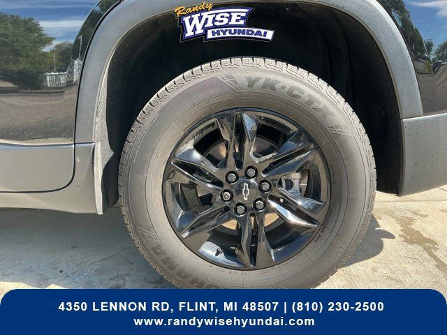 Used 2024 Chevrolet Traverse LT w/ Midnight/Sport Edition AWD/4WD image 30