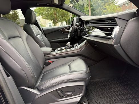 Used 2021 Audi Q8 Premium w/ Black Optic Package AWD/4WD image 31