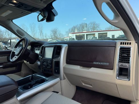 Used 2016 RAM 1500 Laramie image 19