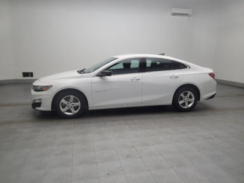 Used 2024 Chevrolet Malibu LS FWD image 2