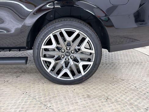 New 2026 Ford Expedition Platinum AWD/4WD image 12