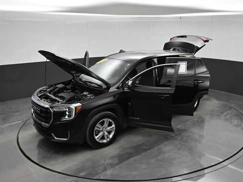 Used 2024 GMC Terrain SLE AWD/4WD image 43