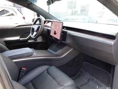 Used 2024 Tesla Model X AWD/4WD image 22