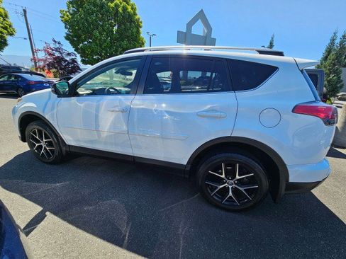 Used 2017 Toyota RAV4 SE w/ Power Extra Value Package image 4