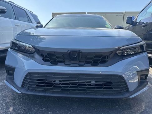 Used 2024 Honda Civic Sport image 3