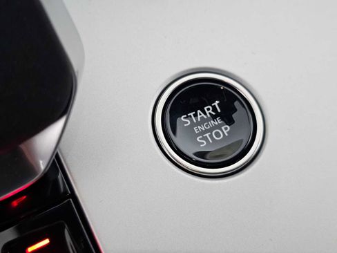 New 2026 Land Rover Range Rover SE image 29