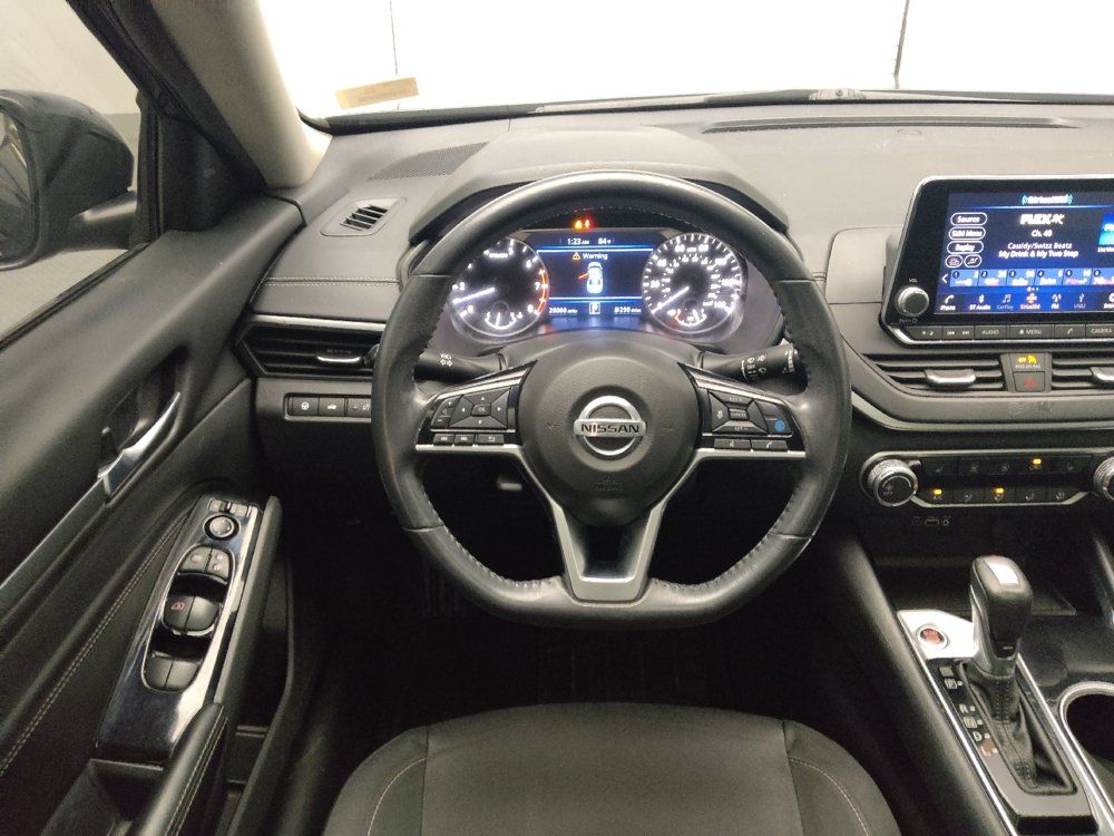 Used 2022 Nissan Altima 2.5 SV w/ SV Premium Package FWD image 22