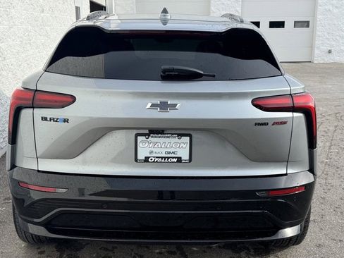 Used 2025 Chevrolet Blazer EV RS image 9