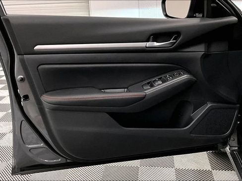 New 2026 Nissan Altima 2.5 SR FWD image 33