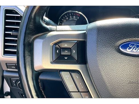 Used 2019 Ford F150 Platinum w/ Equipment Group 701A Luxury AWD/4WD image 12