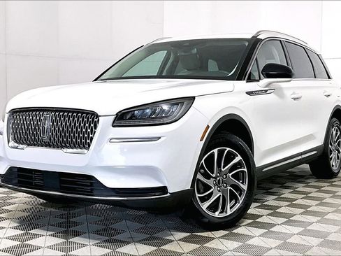 Used 2022 Lincoln Corsair FWD w/ Equipment Group 101A image 2