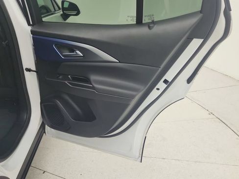 Used 2024 Chevrolet Equinox EV LT FWD image 32
